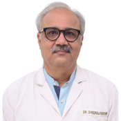 Dr. Dheeraj Kapoor